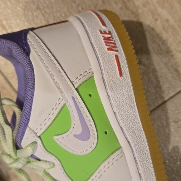 Nike Multi-Colored Sneakers - Picture 3 of 9